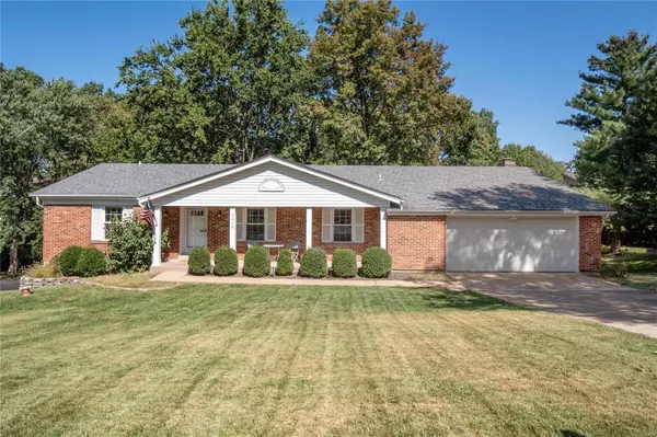 1519 Towne DR, Ellisville, MO 63011