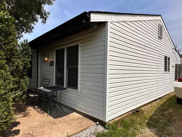 Eureka, MO 63025,612 Schmelz DR