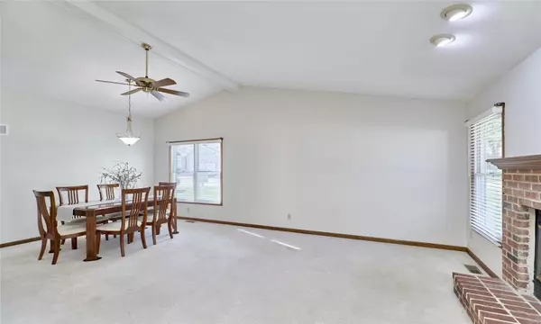 St Charles, MO 63301,2947 Oakmoor DR #7A