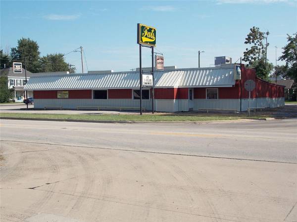 106 W Missouri AVE, Sandoval, IL 62882