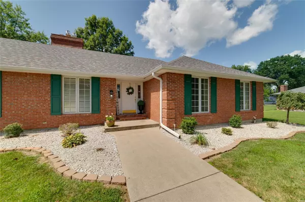 Montgomery City, MO 63361,114 Sharon DR