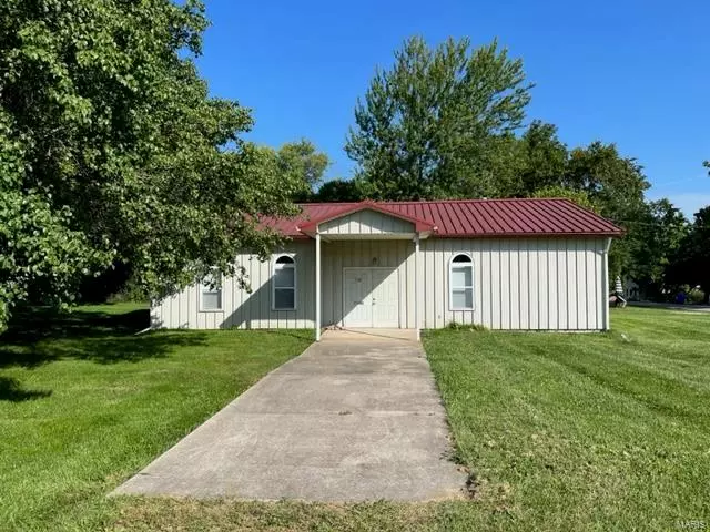 120 E 5th ST, Montgomery City, MO 63361