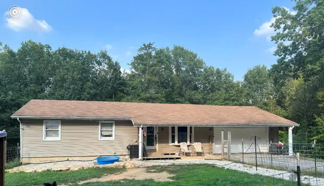 3654 Amy LN, Pacific, MO 63069