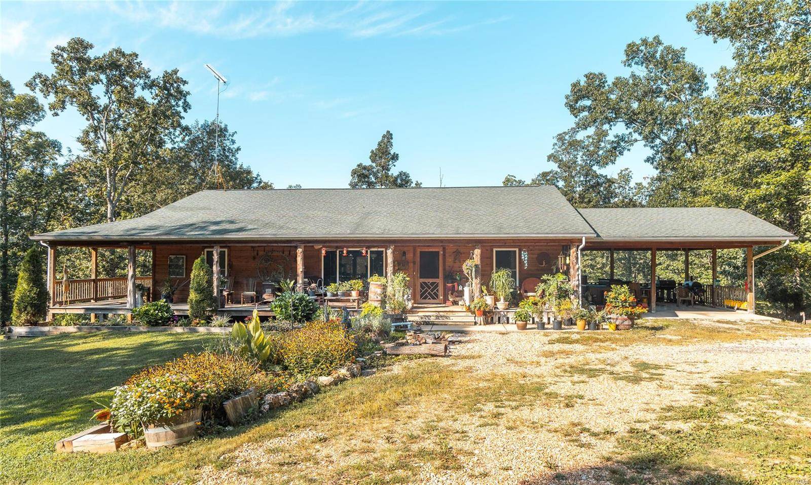 61 Highway BB, Steelville, MO 65565