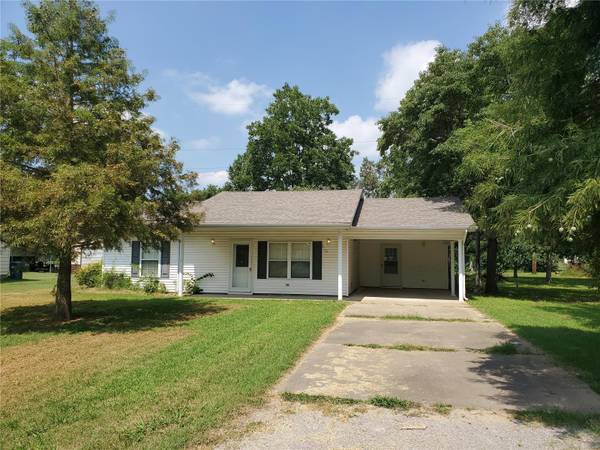 210 E Beech ST,  Bertrand,  MO 63823