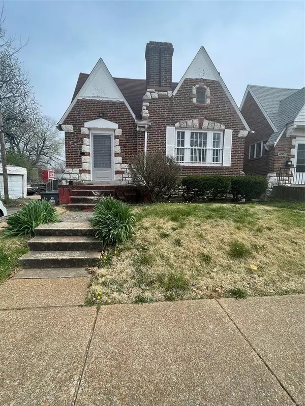 4006 Marcus AVE, St Louis, MO 63115