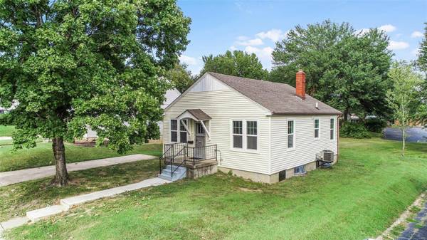 404 Hoover AVE, Union, MO 63084