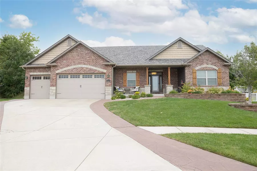 417 Sherwood Oaks CT, Wentzville, MO 63385