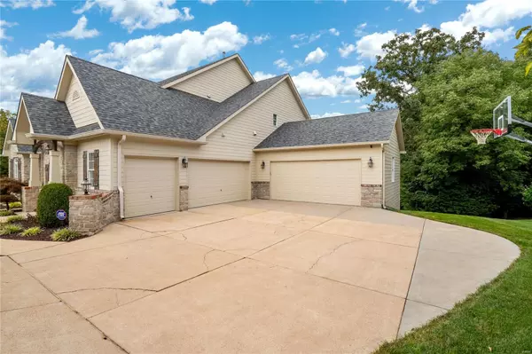 Sunset Hills, MO 63127,12710 Zacharys Ridge CT