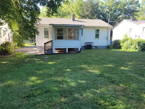 Ferguson, MO 63135,717 Robert AVE