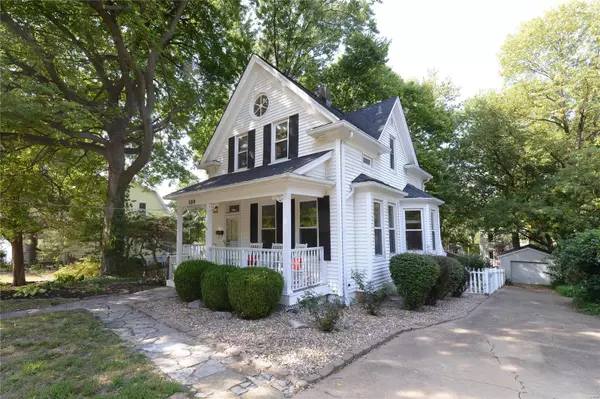 309 Clark AVE, Webster Groves, MO 63119