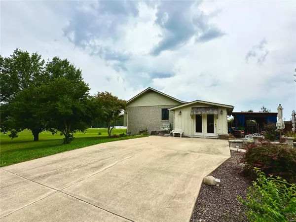 Hannibal, MO 63401,6940 Ravenswood LN