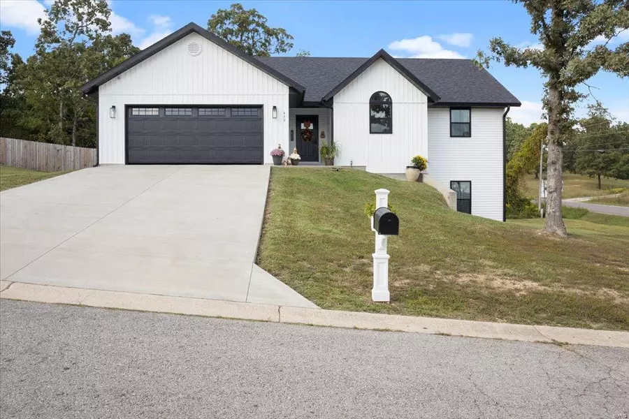 459 Rosenthal, Lebanon, MO 65536