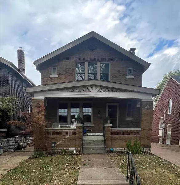 3947 Bowen ST, St Louis, MO 63116