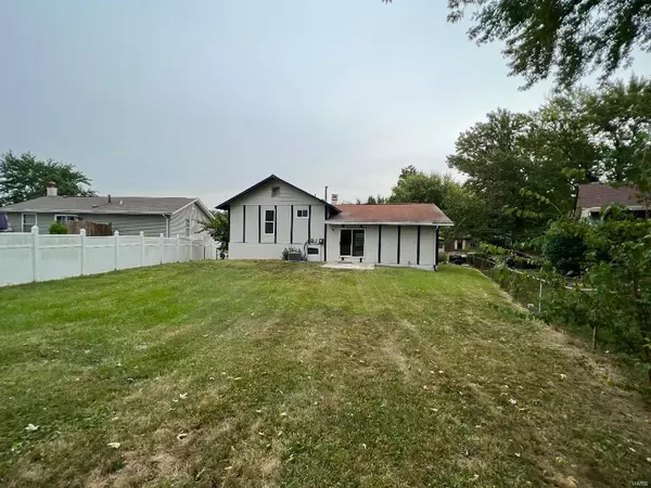 St Peters, MO 63376,12 Michelle LN