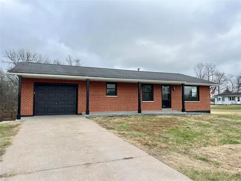 35 Saint Joseph LN, Perryville, MO 63775