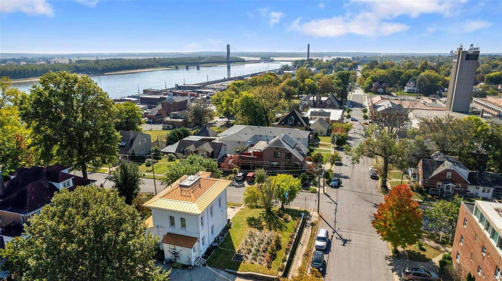 230 Bellevue ST, Cape Girardeau, MO 63701