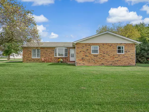 Troy, IL 62294,8408 Country LN