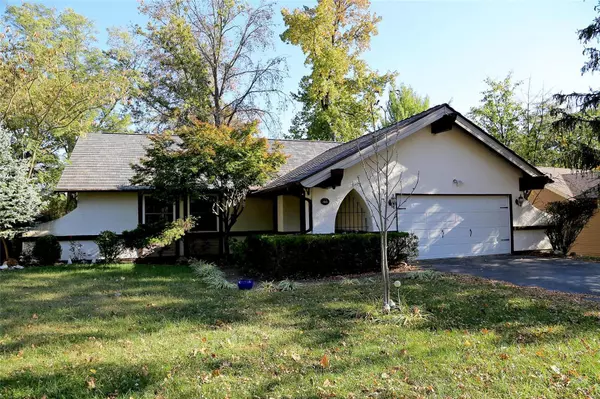 2754 Heritage Landing, St Charles, MO 63303