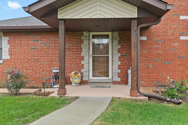 Granite City, IL 62040,640 English PL