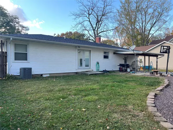 Carlinville, IL 62626,425 Johnson ST