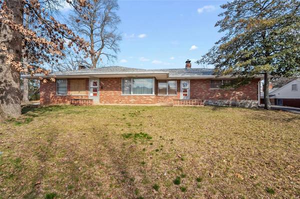 4115 Crestland, Normandy, MO 63121