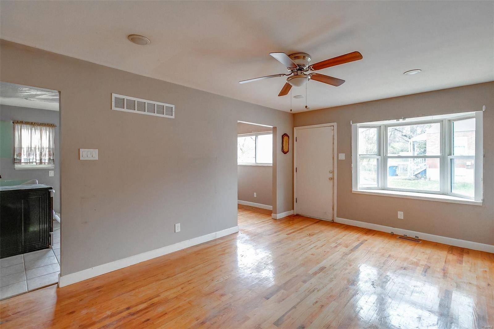 St Louis, MO 63135,141 Wiegel DR
