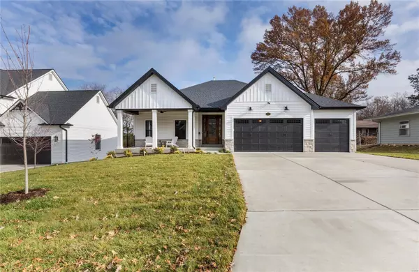 Des Peres, MO 63131,1018 Nana LN