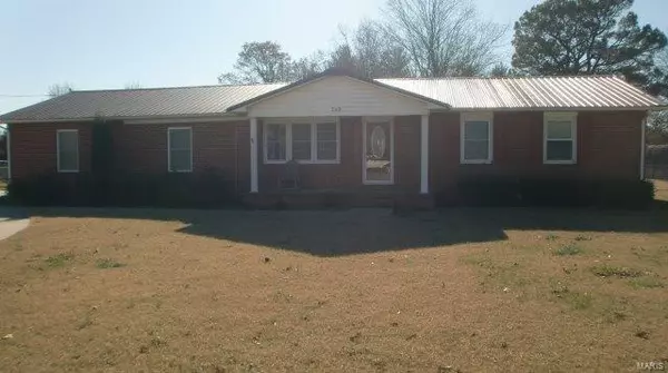 Bertrand, MO 63823,513 E Cedar ST