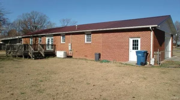 Bertrand, MO 63823,513 E Cedar ST