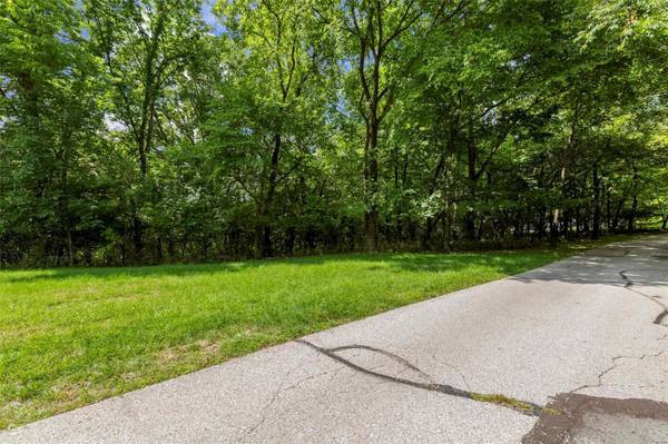 18520 Hawks Hill RD, Wildwood, MO 63069