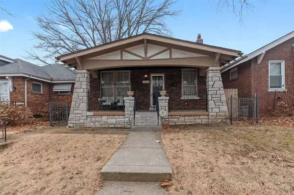 4327 Dewey AVE, St Louis, MO 63116