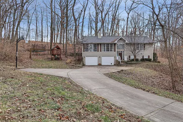 Labadie, MO 63055,374 Great Oaks DR