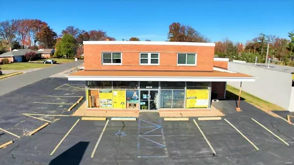 9979 Watson RD, St Louis, MO 63126
