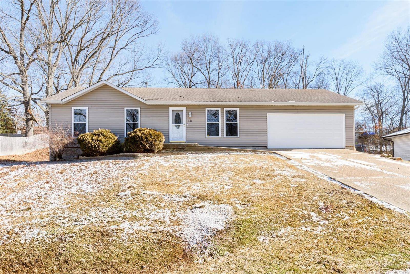 642 Glenwood DR, Pevely, MO 63070