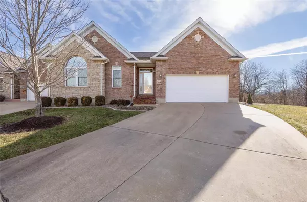 564 Wynnfield LN,  Farmington,  MO 63640