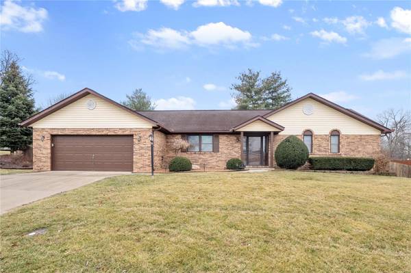 21 Three Wood DR,  Belleville,  IL 62220