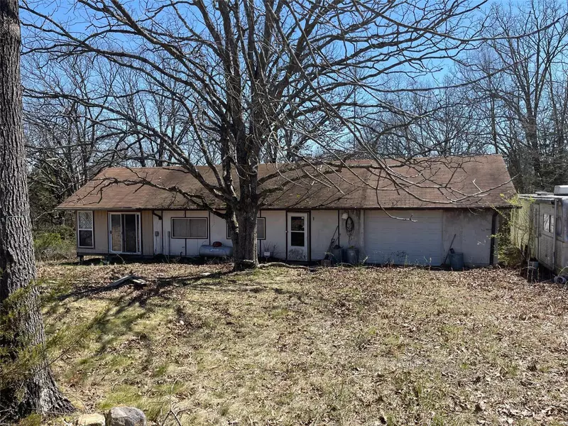 531 Lante RD, Cuba, MO 65453