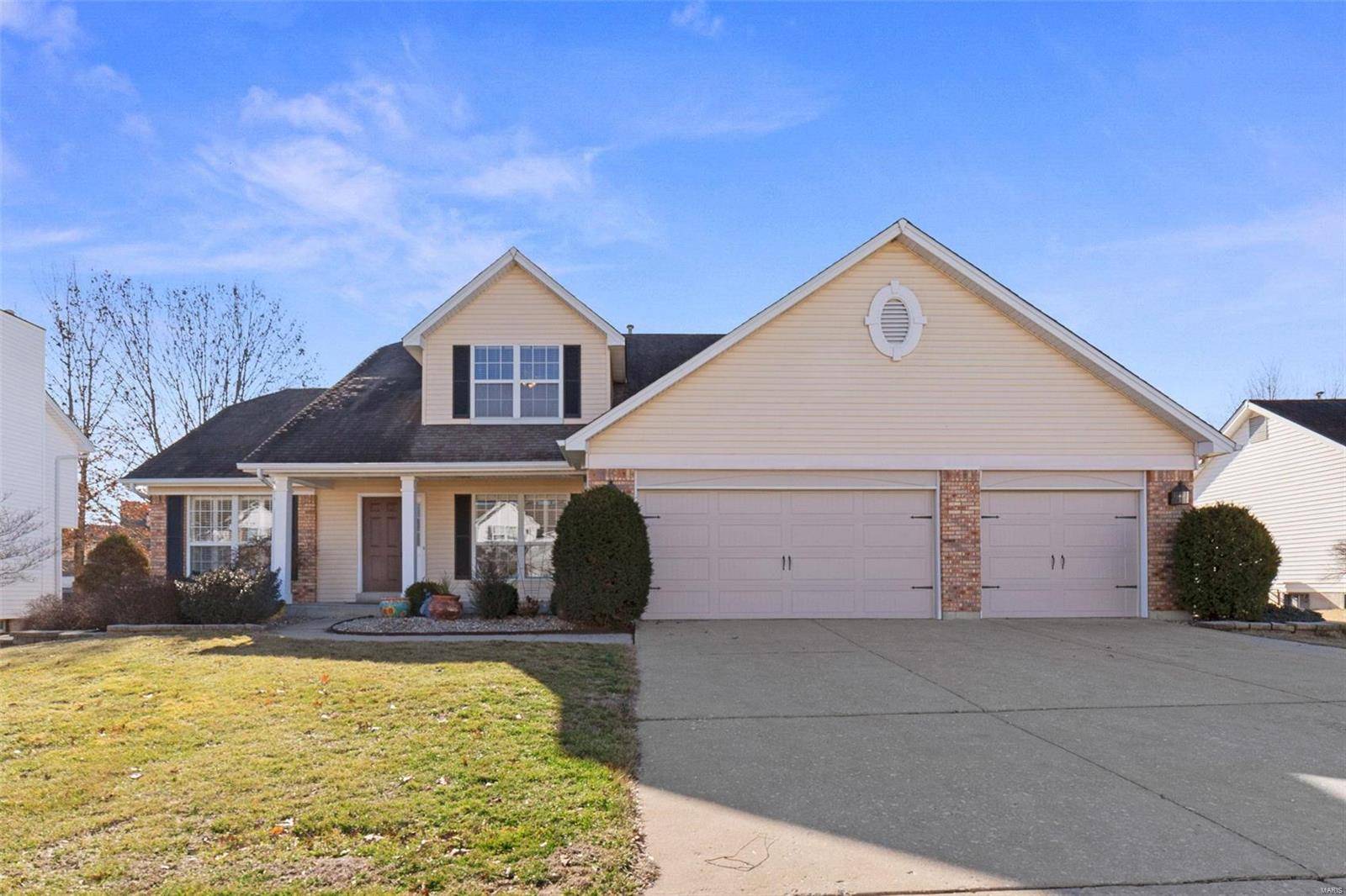 230 Waterford Crossing DR, Dardenne Prairie, MO 63368