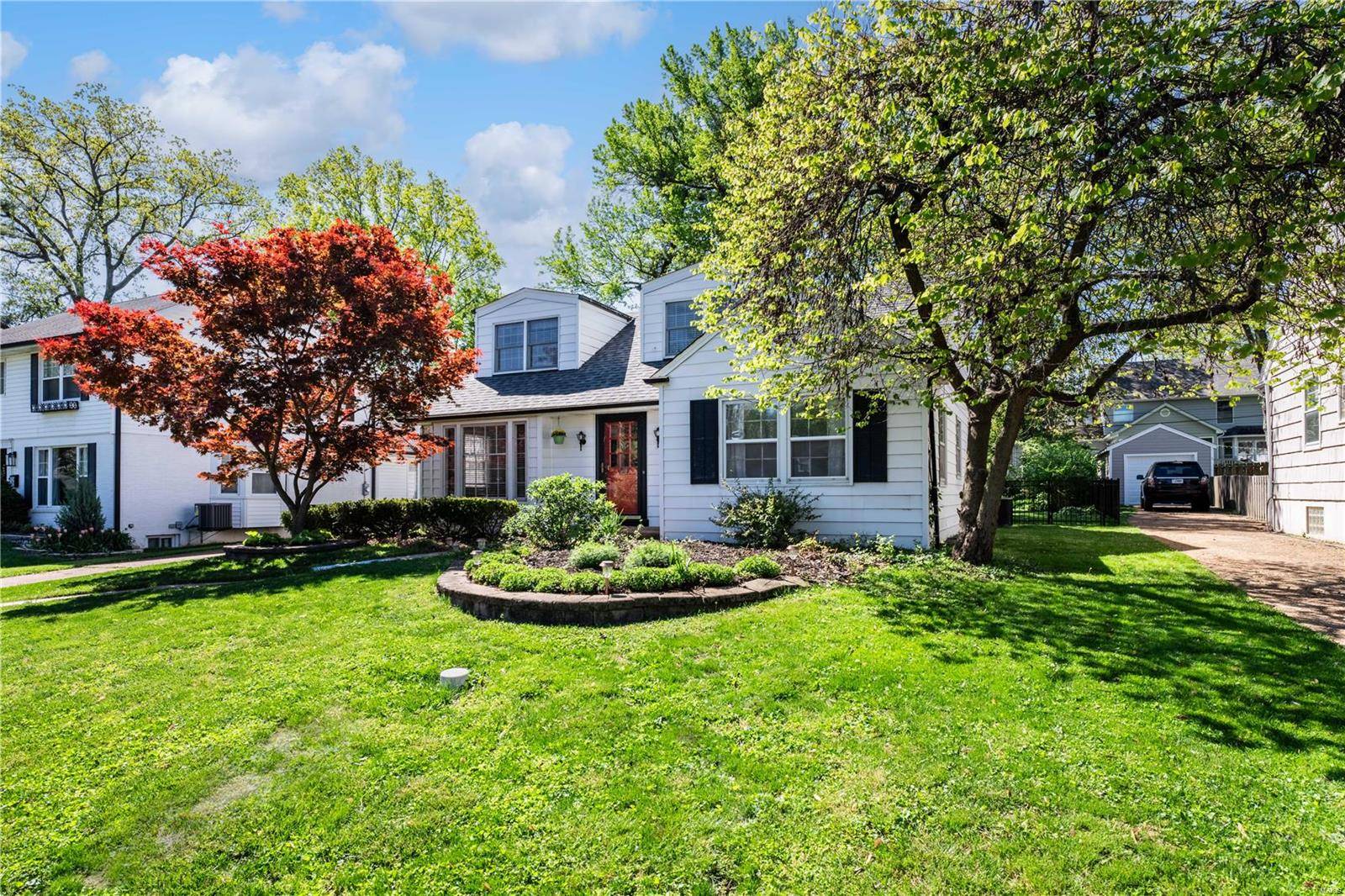 528 Locust CT,  St Louis,  MO 63119