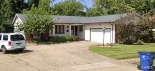 11333 Tobaggon TRL, Florissant, MO 63033