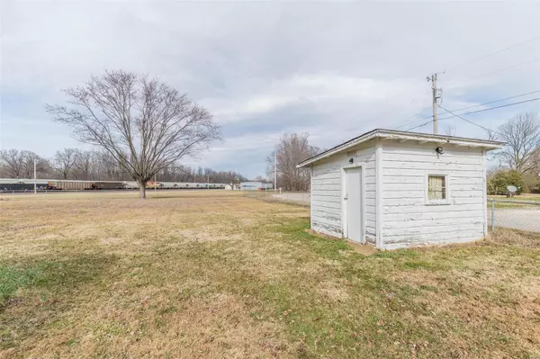 Poplar Bluff, MO 63901,907 W Victor St