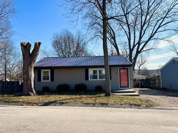 401 S East,  Palmyra,  MO 63461