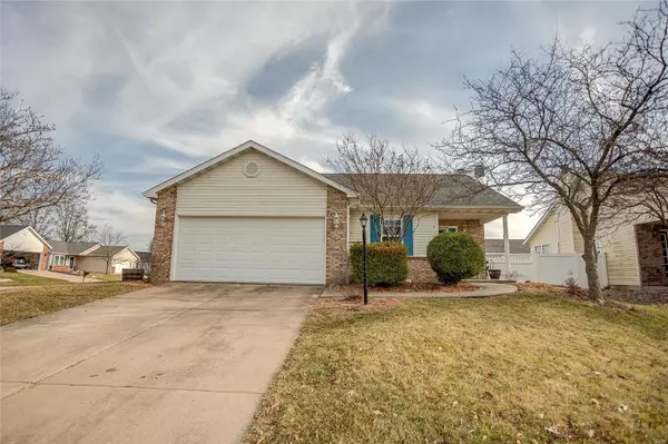 Glen Carbon, IL 62034,3 Huntington PL