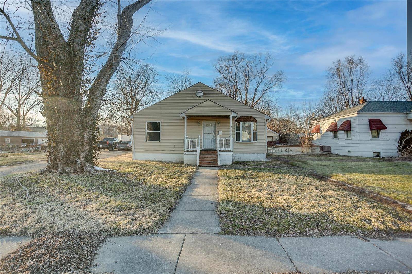 837 Pershing Blvd ST,  East St Louis,  IL 62203