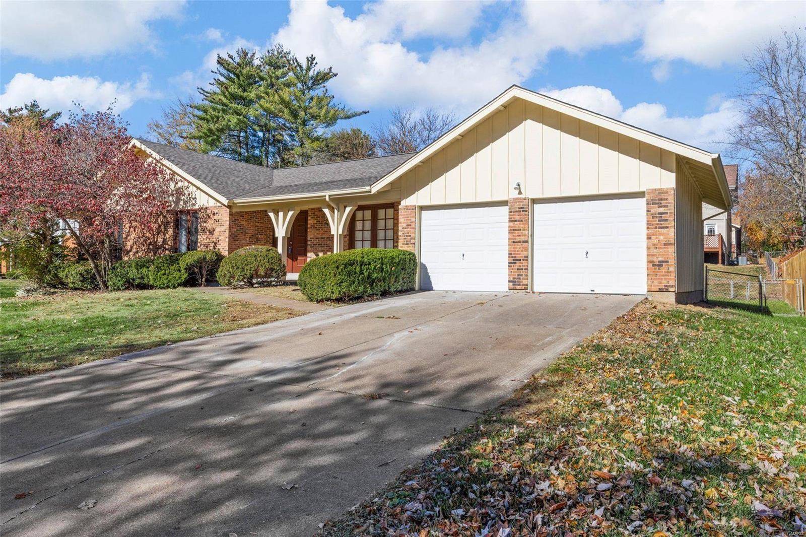 Creve Coeur, MO 63141,12877 Castleton CT