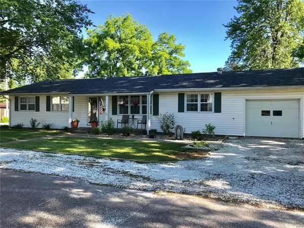 1306 W Church, Bowling Green, MO 63334