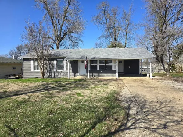 Dexter, MO 63841,914 W Grant ST