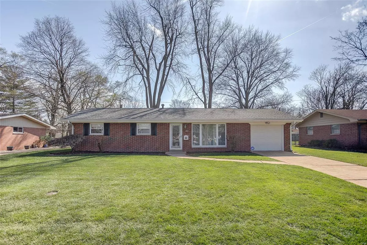 Belleville, IL 62223,208 Dorchester DR