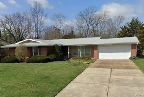 325 Sudbury LN,  Ballwin,  MO 63011